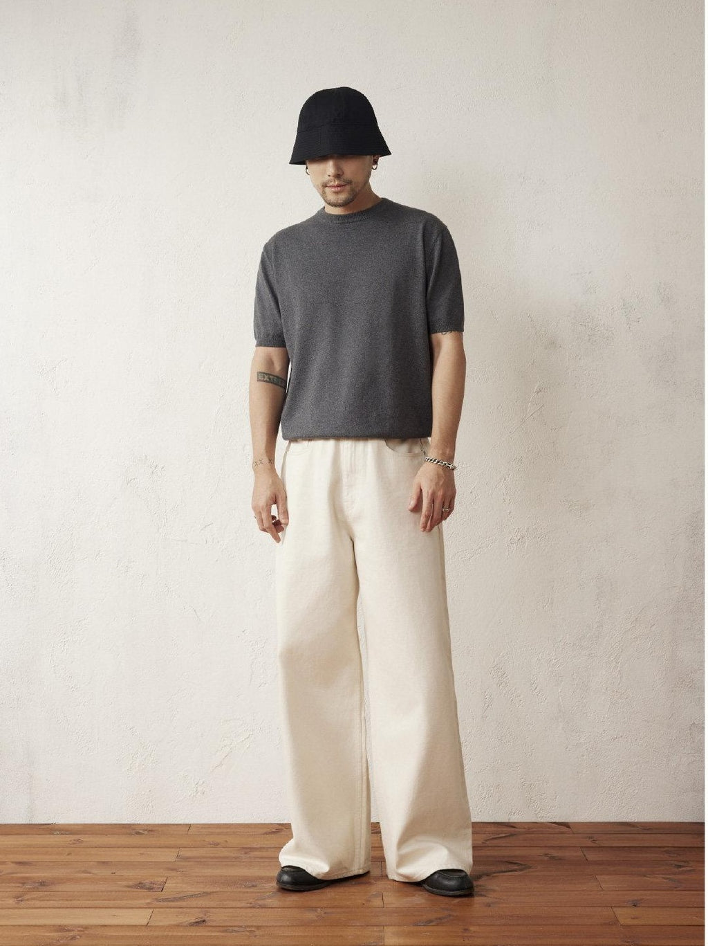 SUPERTOFU Soft Cotton Cashmere Relaxed Crewneck Unisex Minimal Logo Short Sleeve T-Shirts