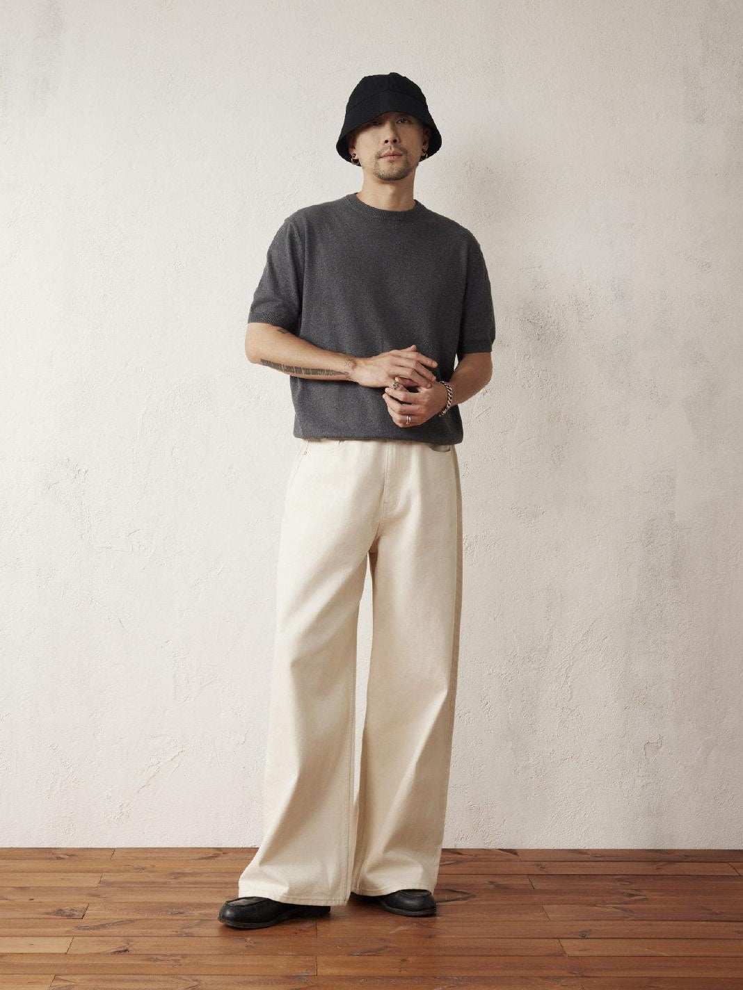 SUPERTOFU Soft Cotton Cashmere Relaxed Crewneck Unisex Minimal Logo Short Sleeve T-Shirts