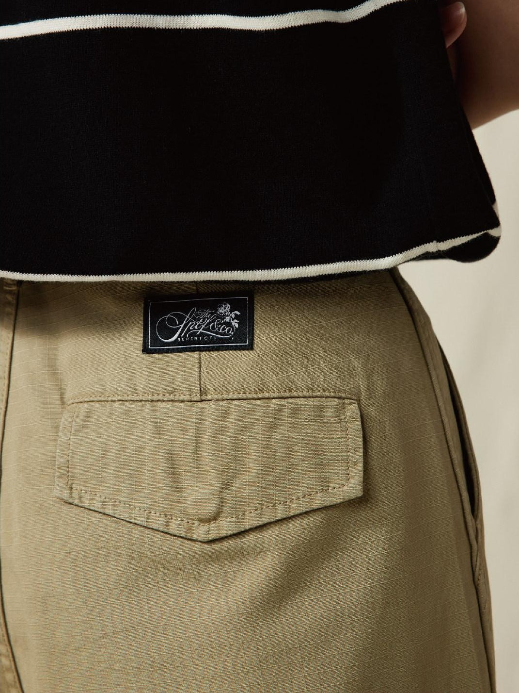 SUPERTOFU Versatile Cargo Loose Fit Youthful Casual Khaki Black Straight Pants