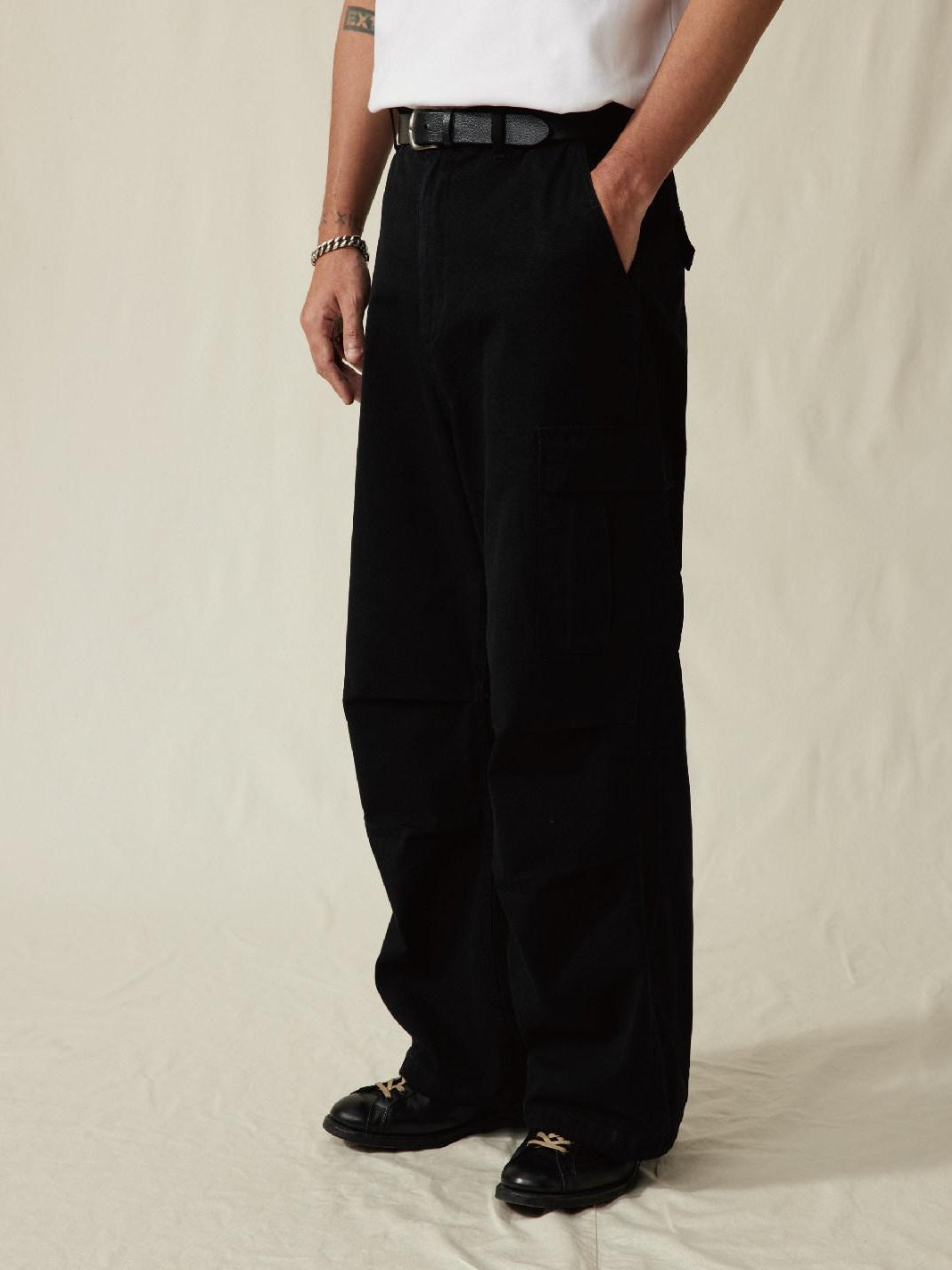 SUPERTOFU Versatile Cargo Loose Fit Youthful Casual Khaki Black Straight Pants