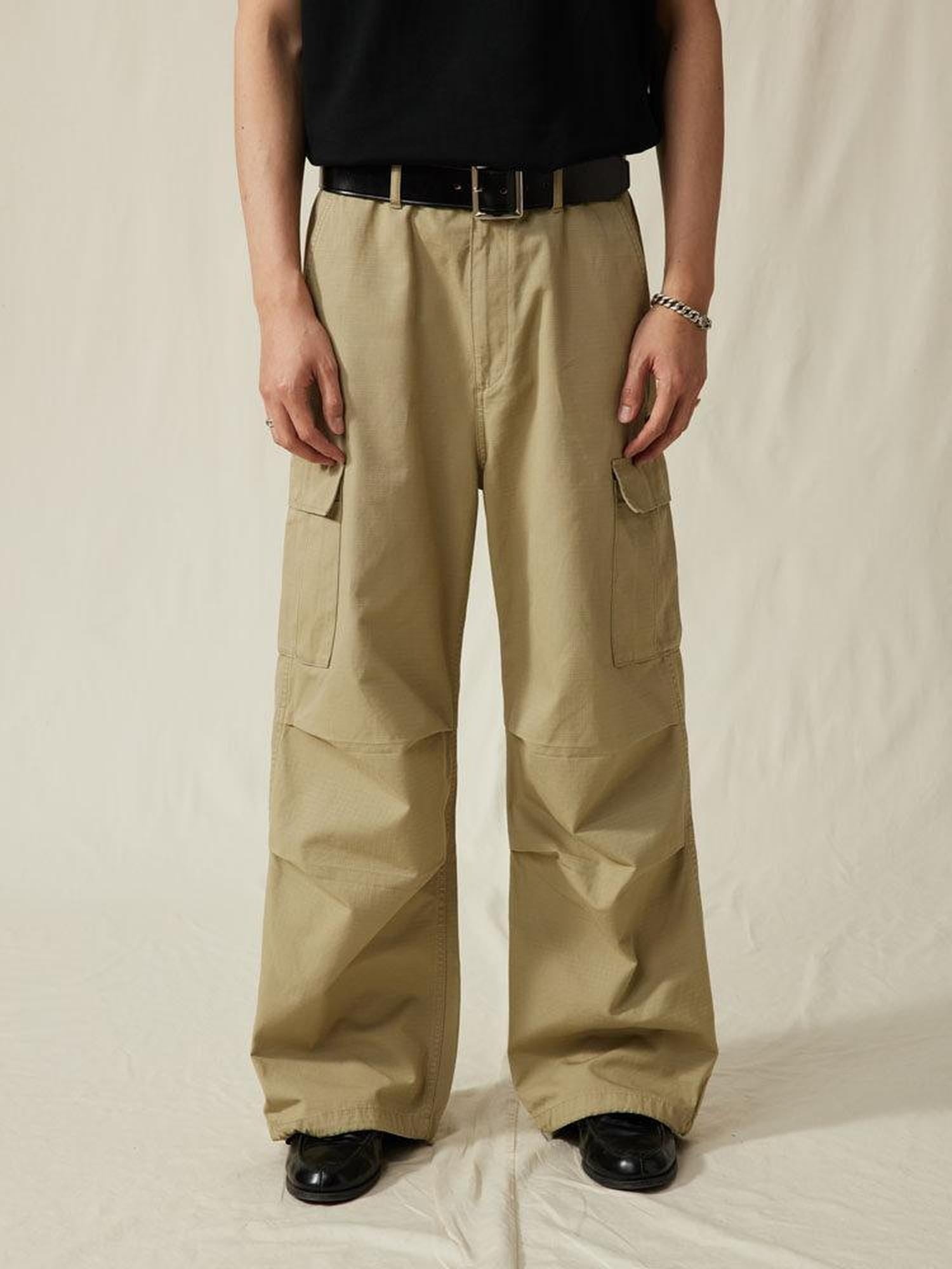 SUPERTOFU Versatile Cargo Loose Fit Youthful Casual Khaki Black Straight Pants