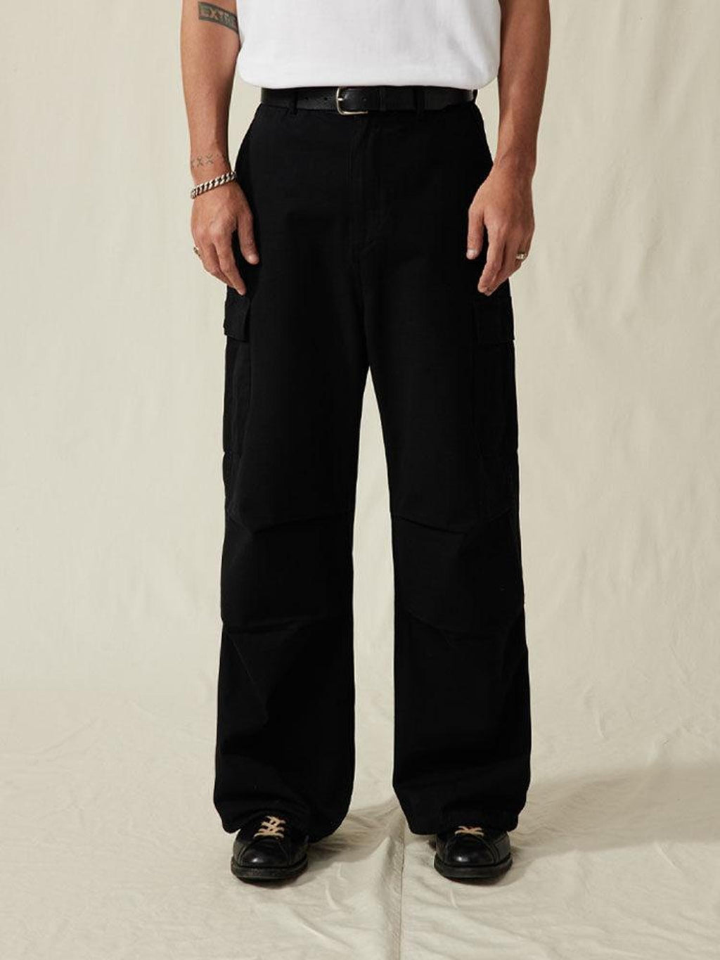 SUPERTOFU Versatile Cargo Loose Fit Youthful Casual Khaki Black Straight Pants