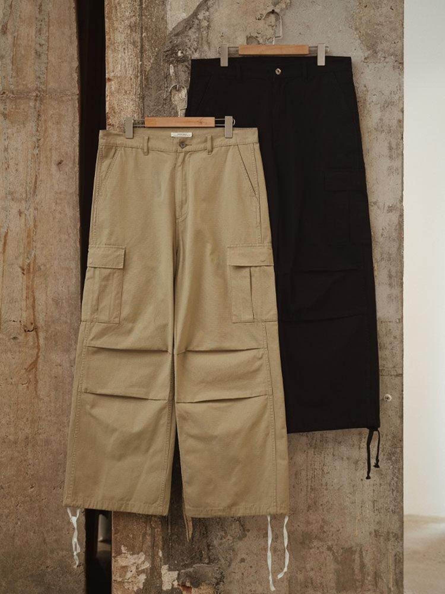 SUPERTOFU Versatile Cargo Loose Fit Youthful Casual Khaki Black Straight Pants