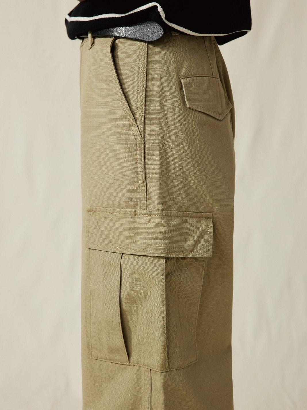 SUPERTOFU Versatile Cargo Loose Fit Youthful Casual Khaki Black Straight Pants