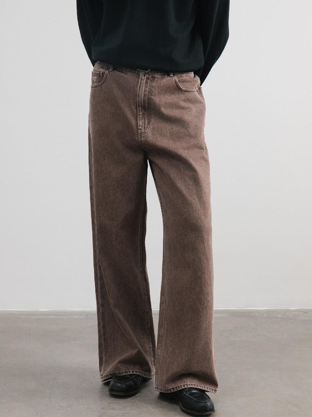 SUPERTOFU Vintage Washed Embroidered Mid Rise Relaxed Cotton Zip Fly Black Straight Jeans