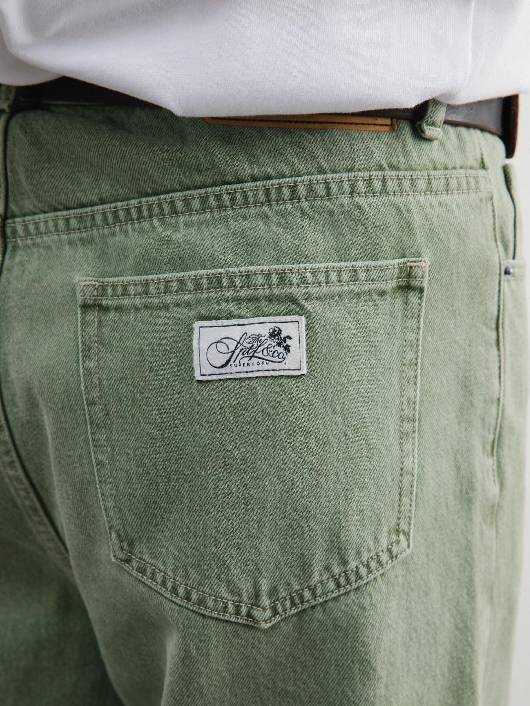 SUPERTOFU Vintage Washed Embroidered Mid Rise Relaxed Cotton Zip Fly Black Straight Jeans