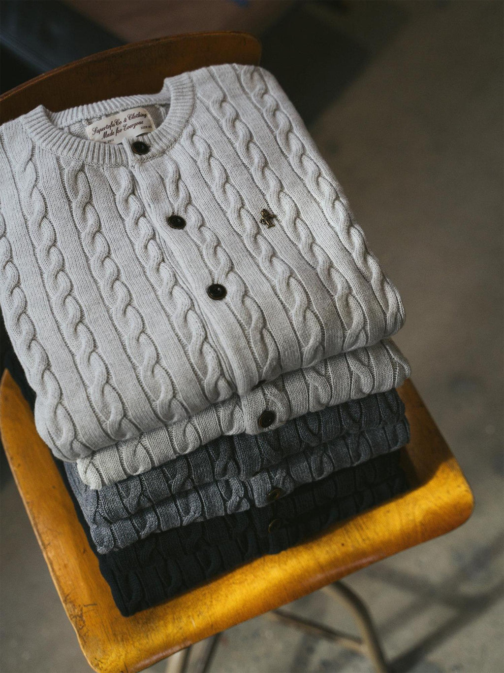 SUPERTOFU Warm Cotton Wool Blend Cable Knit Button Front Loose Unisex Crewneck Cardigans