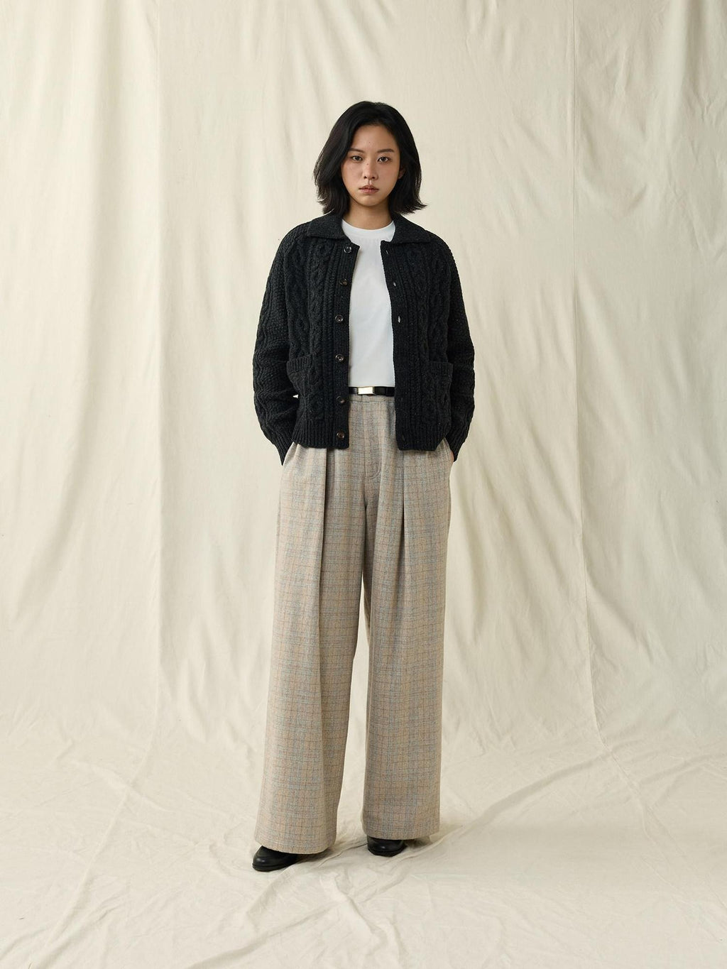 SUPERTOFU Warm Wool Blend Casual Relaxed Unisex Plaid Brown Khaki Wide-Leg Pants