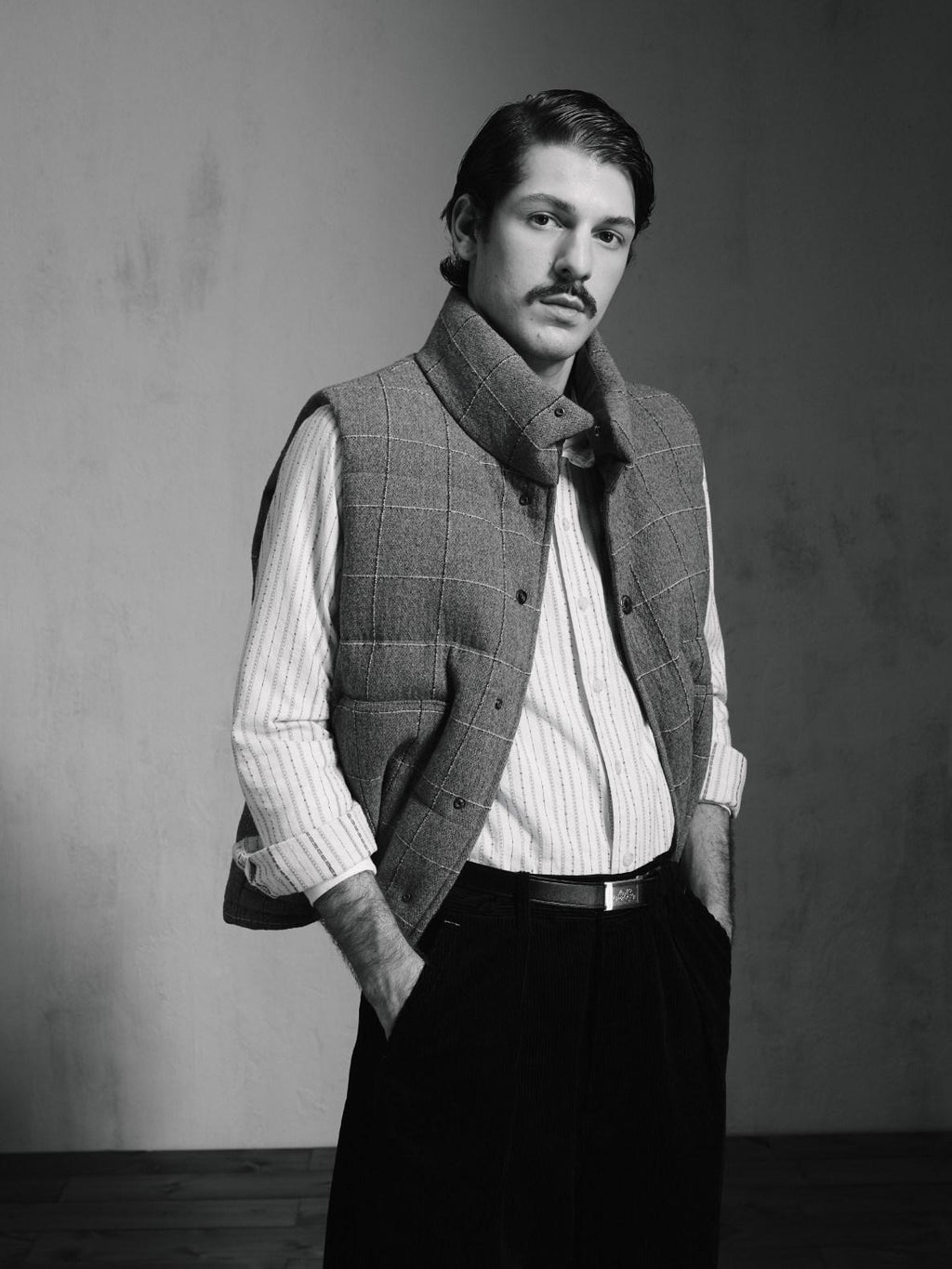 SUPERTOFU White Duck Down Filled Lambswool Blend Loose Fit Plaid Stand Collar Zip Vests