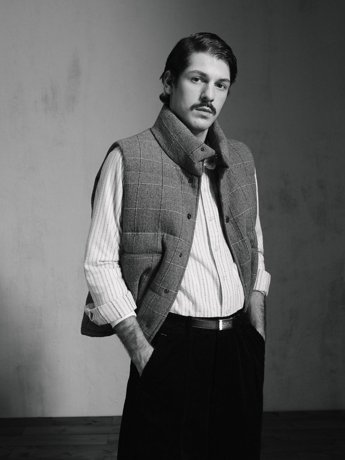 SUPERTOFU White Duck Down Filled Lambswool Blend Loose Fit Plaid Stand Collar Zip Vests