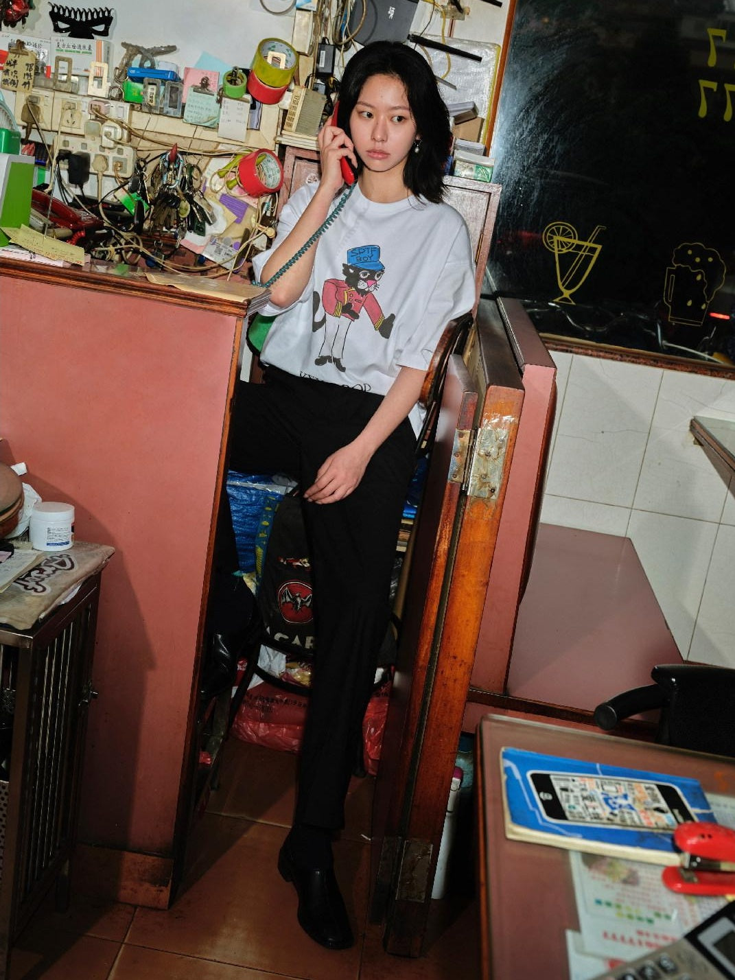 SUPERTOFU Wrinkle Free Cotton Loose Fit Vintage Graphic Unisex Short Sleeve T-Shirts