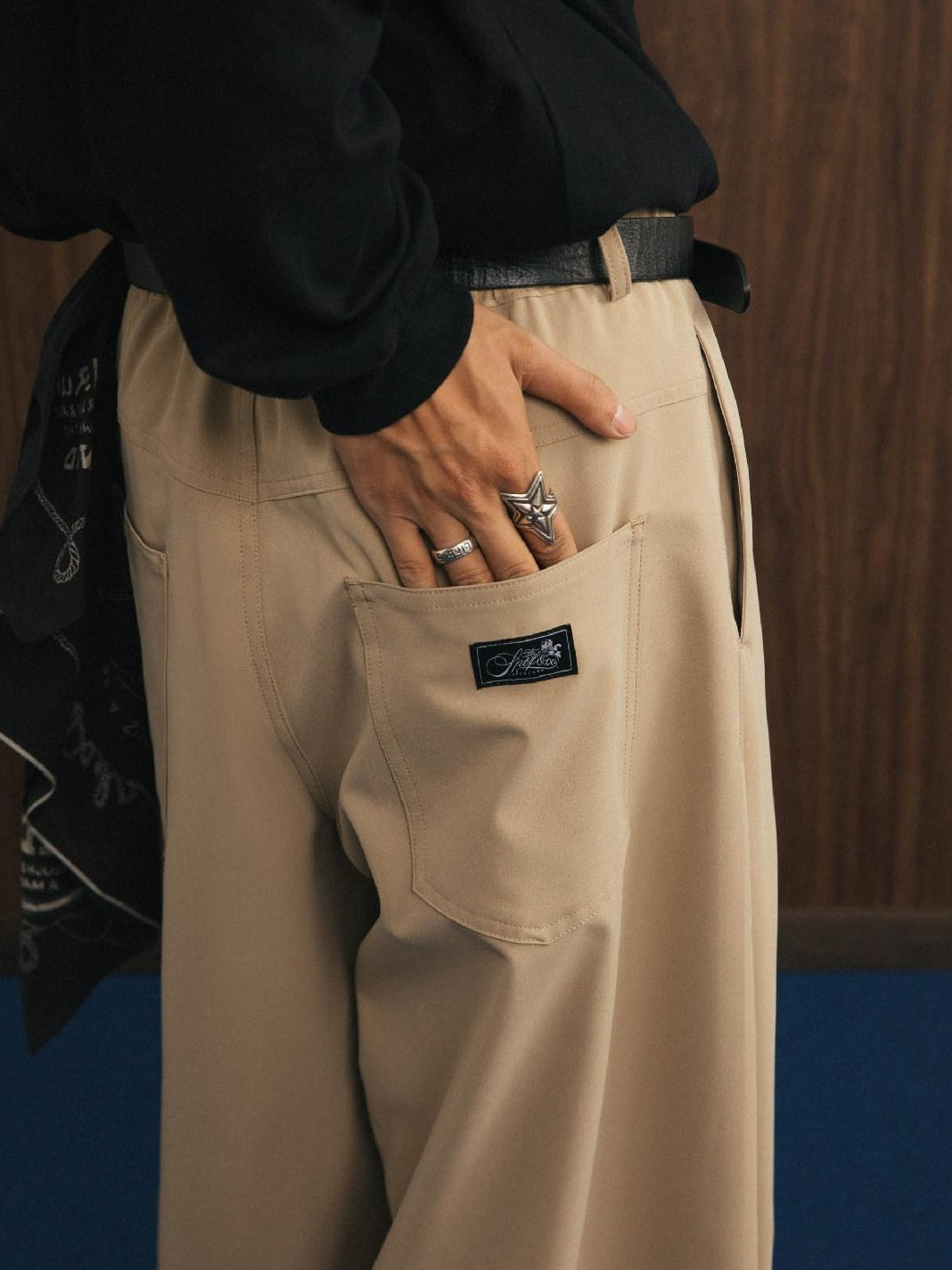 SUPERTOFU Wrinkle Resistant Relaxed Wide Leg Everyday Casual Khaki Black Chinos