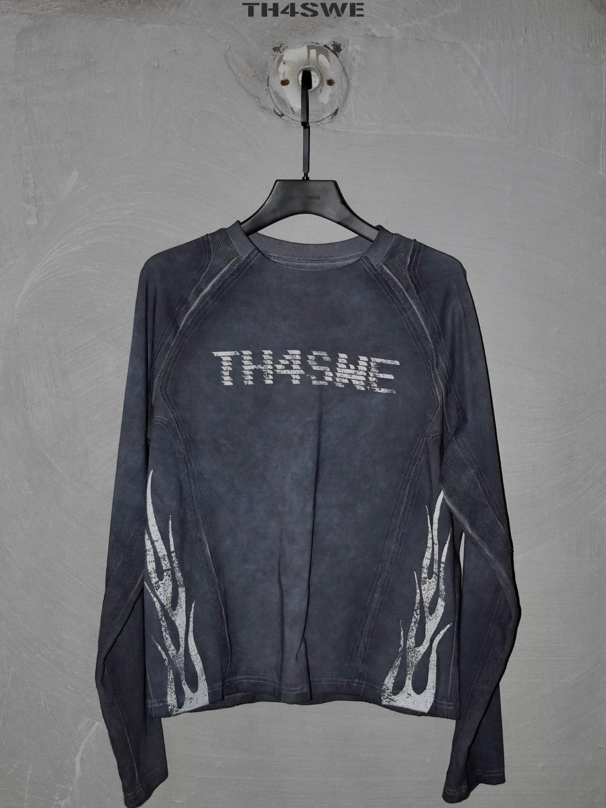 TH4SWE Breathable Cotton Dark Urban Loose Fit Mens Letter Print Long Sleeve T-Shirts
