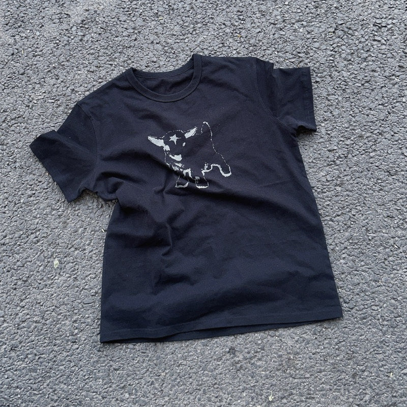 TH4SWE_Brushed_Cotton_Slim_Fit_Dark_Unisex_Devil_Lamb_Print_Short_Sleeve_T-Shirts_MISSTT