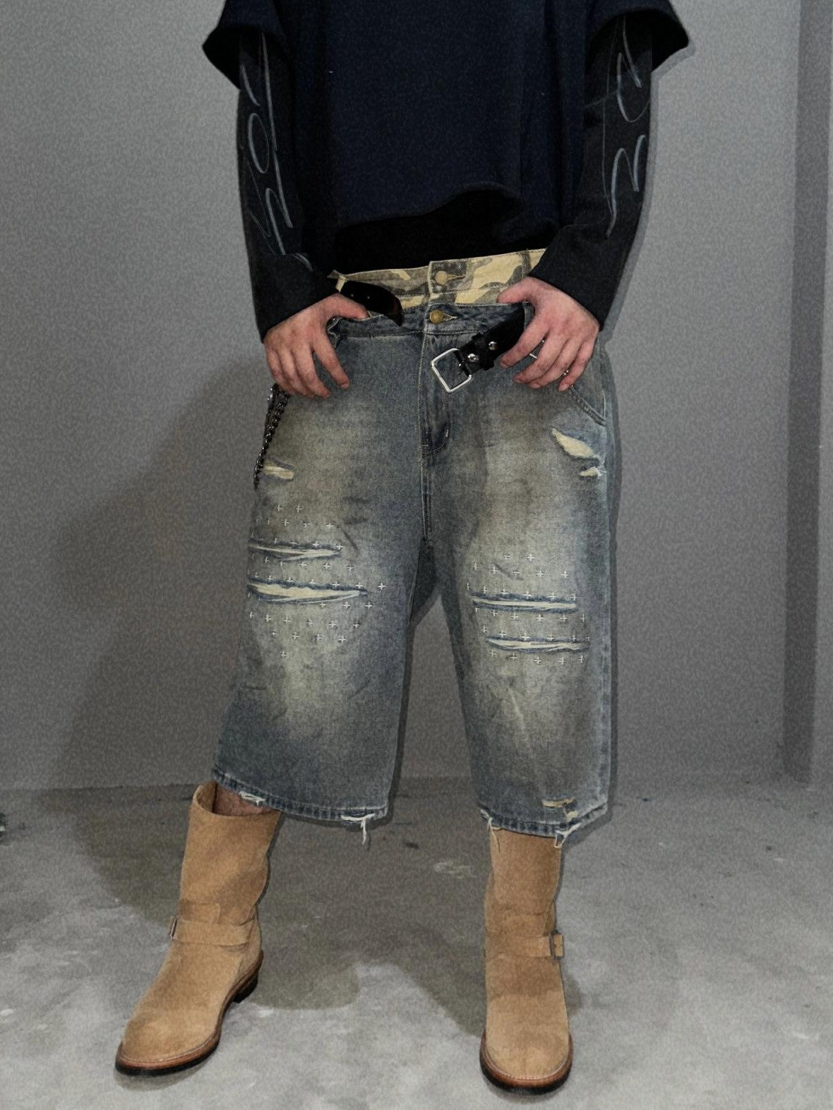 TH4SWE Distressed Denim Straight Leg Mid Low Rise Knee Length Youth Navy Short Trousers