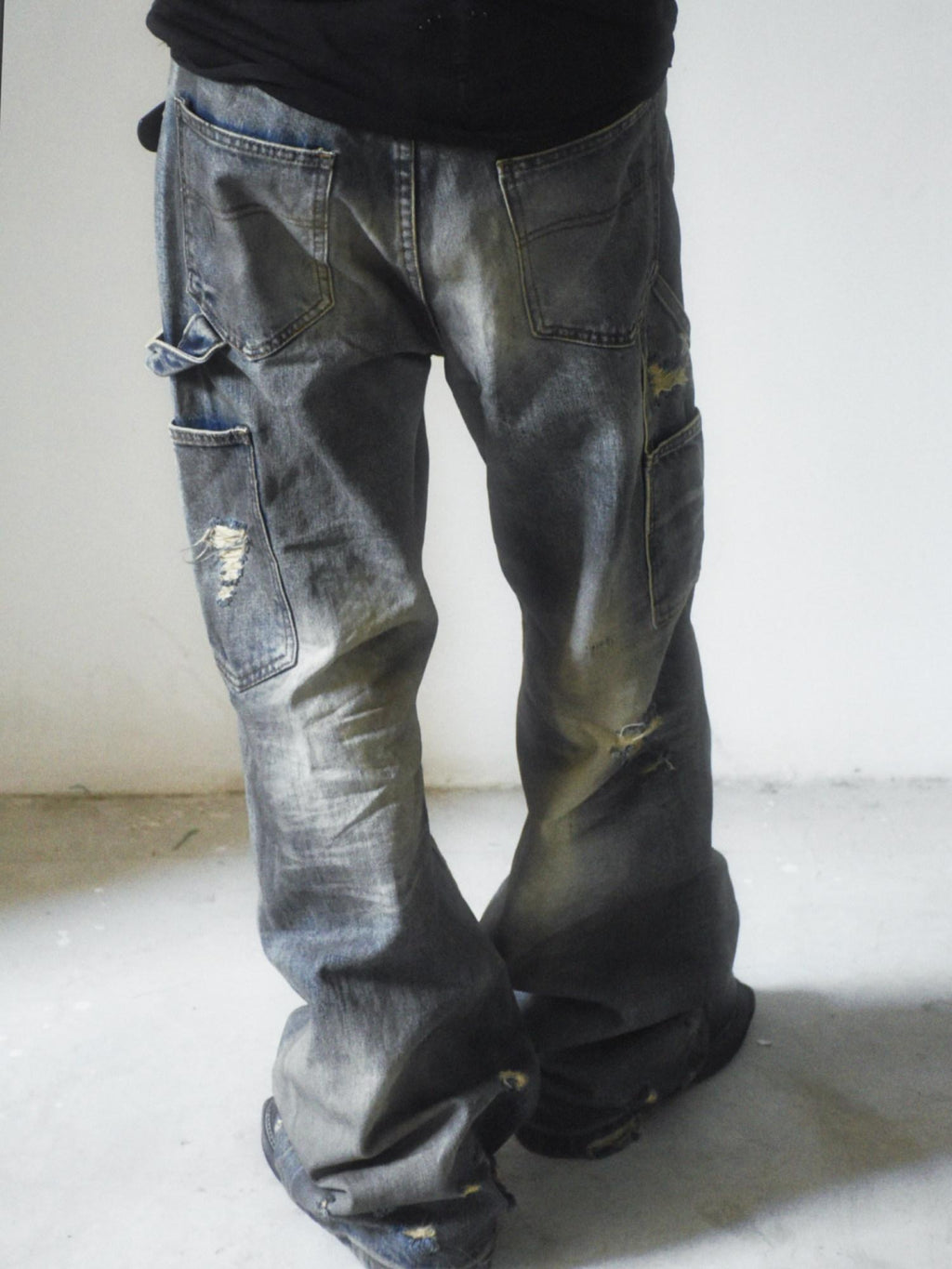 TH4SWE Distressed Mid Rise Deep Blue Cotton Button Fly Unisex Denim Straight Jeans