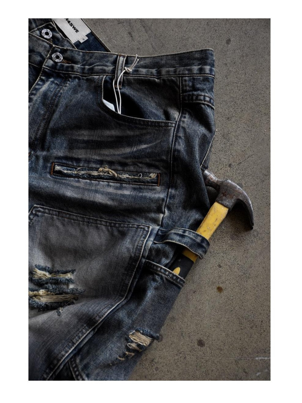 TH4SWE Distressed Mid Rise Deep Blue Cotton Button Fly Unisex Denim Straight Jeans