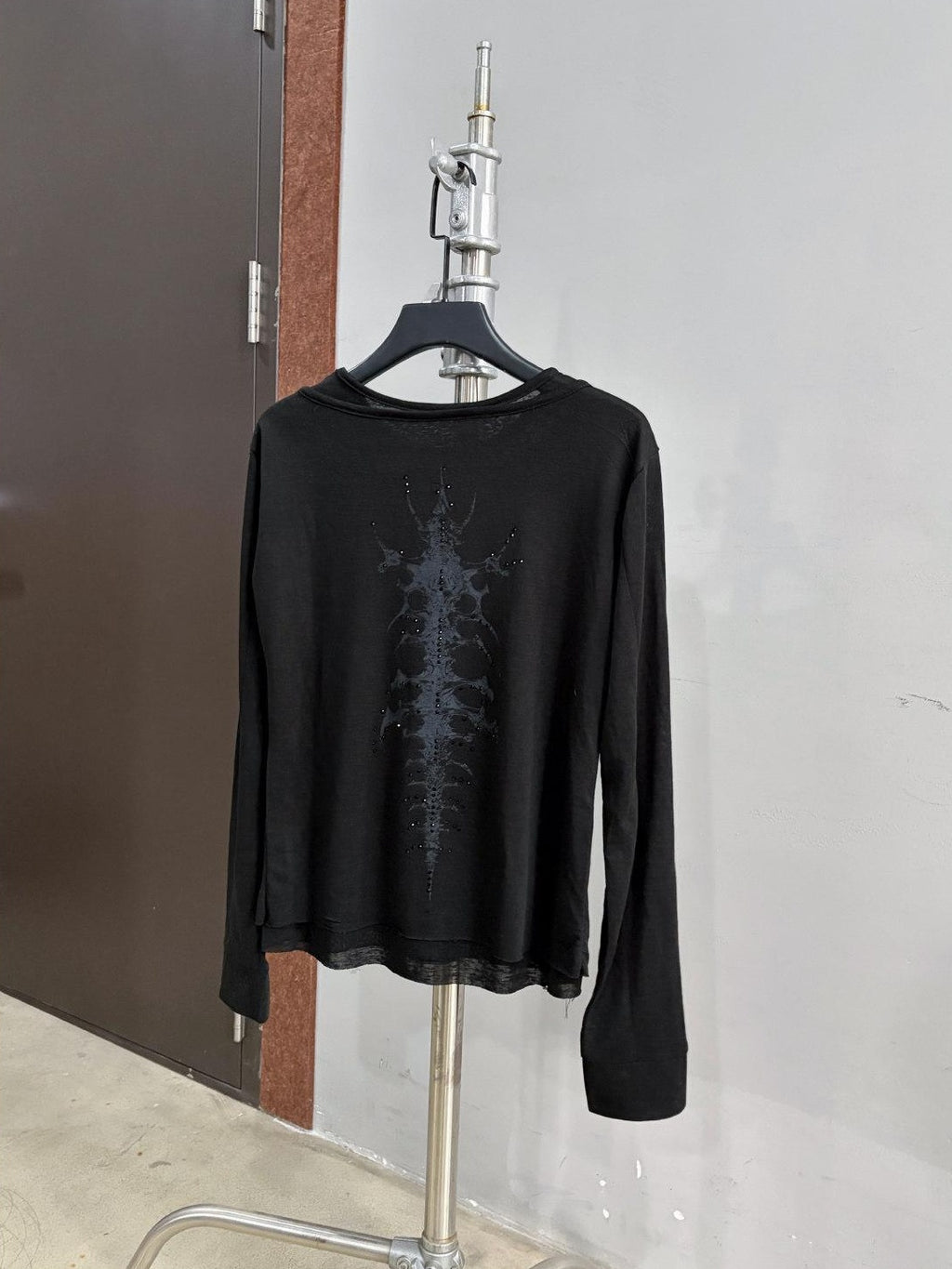 TH4SWE Lyocell Cool Uv Slim Goth Digital Print Rhinestone Unisex Long Sleeve T-Shirts