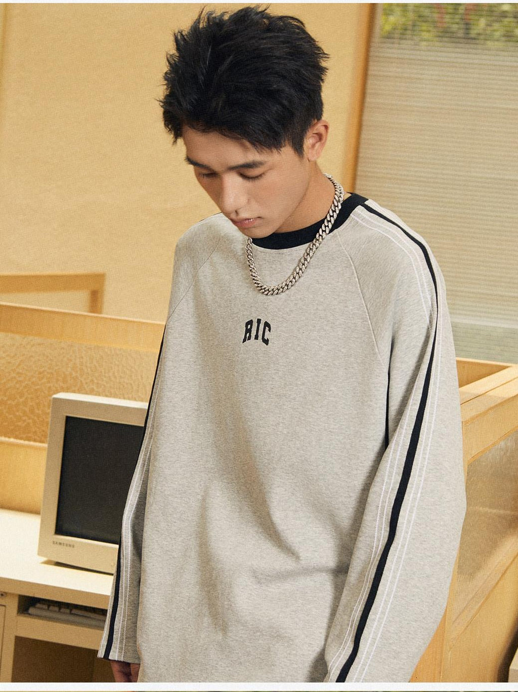 RickyisClown Retro Chain Stitch Embroidered Webbing Colorblock Men's Long Sleeve T-shirts