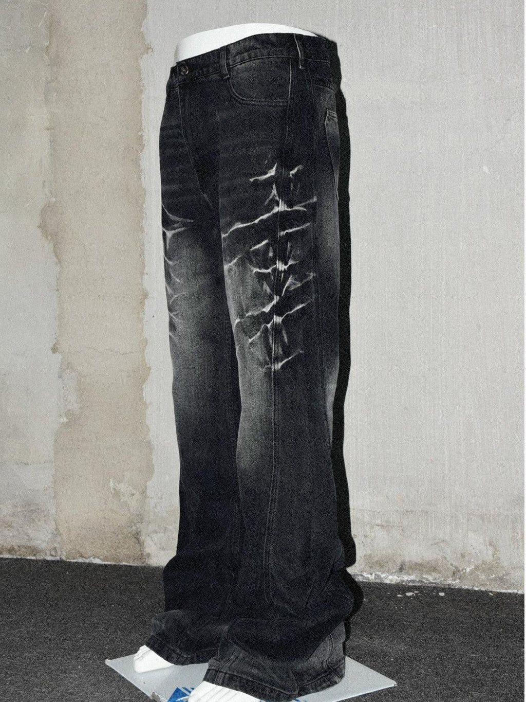 TH4SWE Slimming Mid Rise Patchwork Slim Fit Distressed Black Cotton Flare Jeans