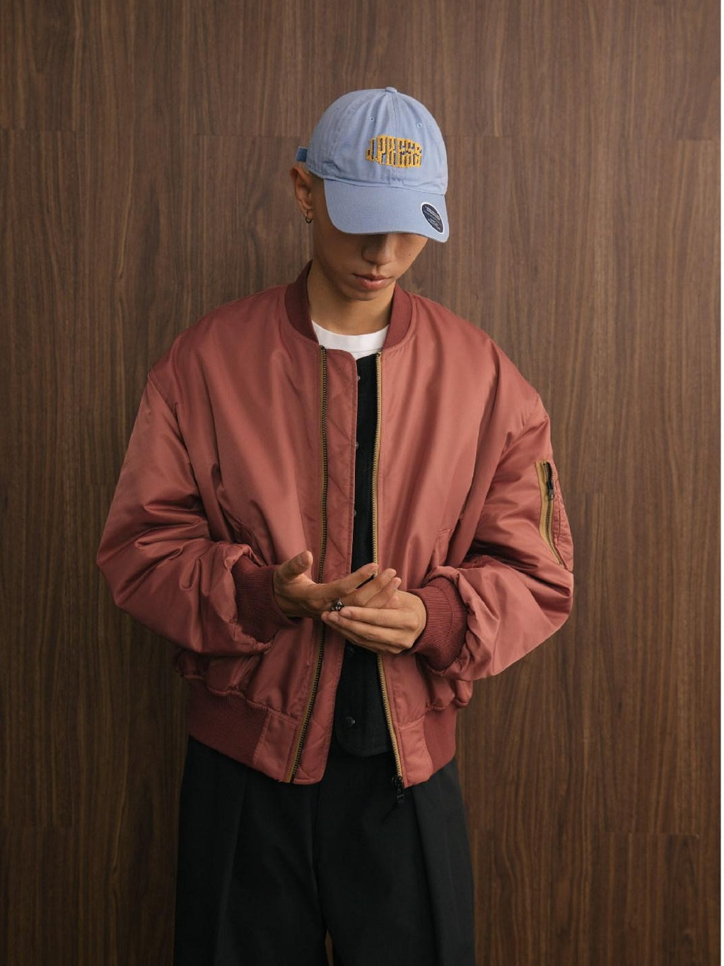 SUPERTOFU Warm Thick Salmon Striped Baseball Collar Cuffed Sleeves Unisex Bomber Jackets