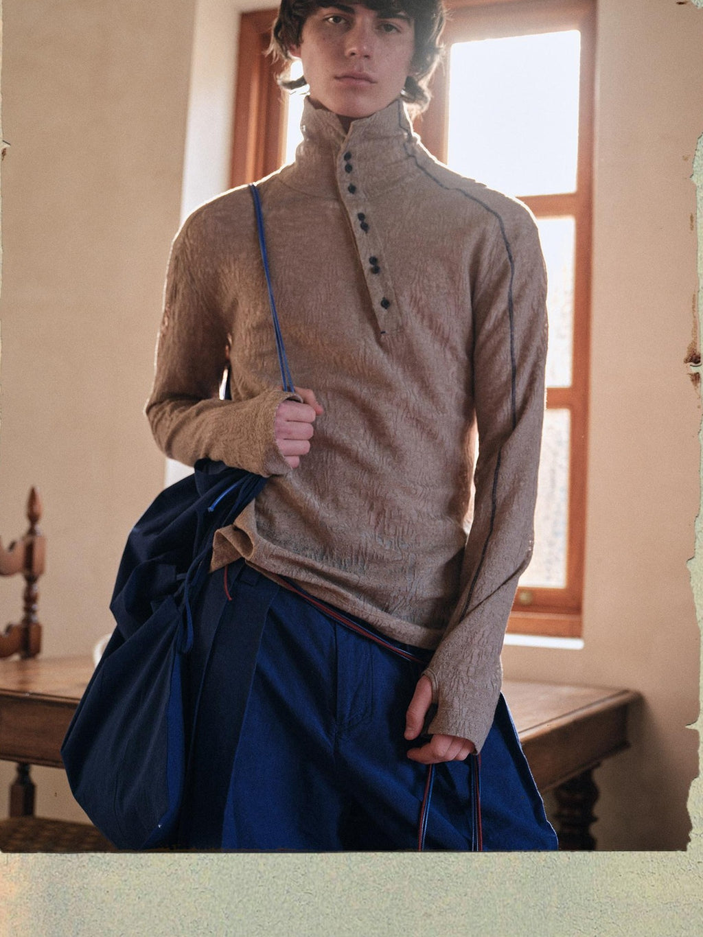 soknot Blush Lace High Neck Diagonal Placket Men's Long Sleeve T-shirts