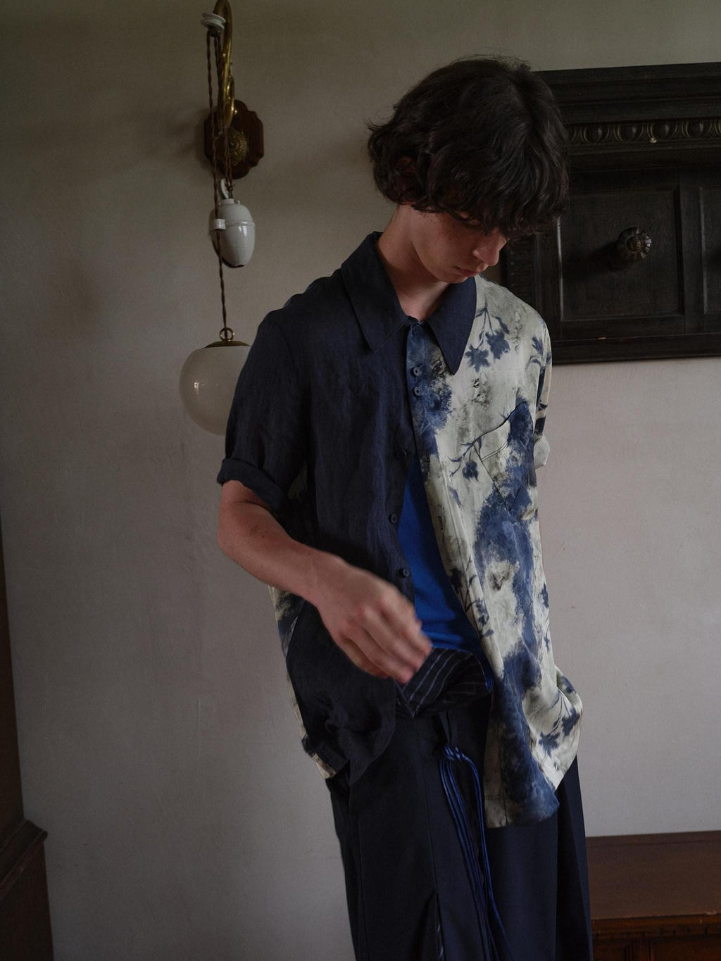 soknot Deep Lake Blue Colorblock Floral Asymmetric Placket Men's Silk Print Shirts