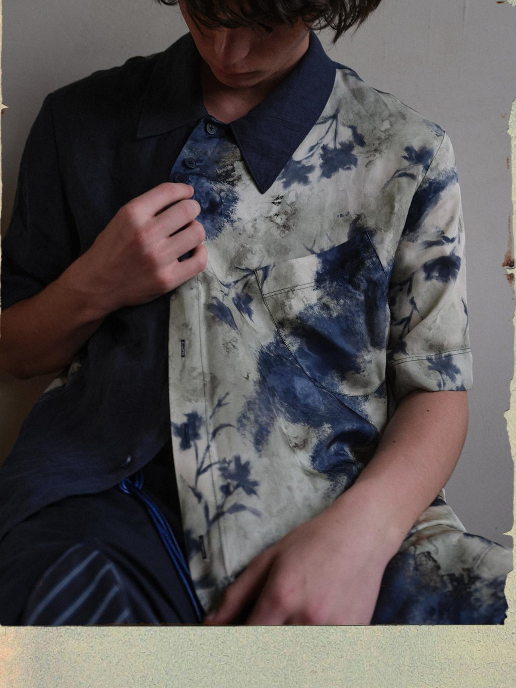 soknot Deep Lake Blue Colorblock Floral Asymmetric Placket Men's Silk Print Shirts