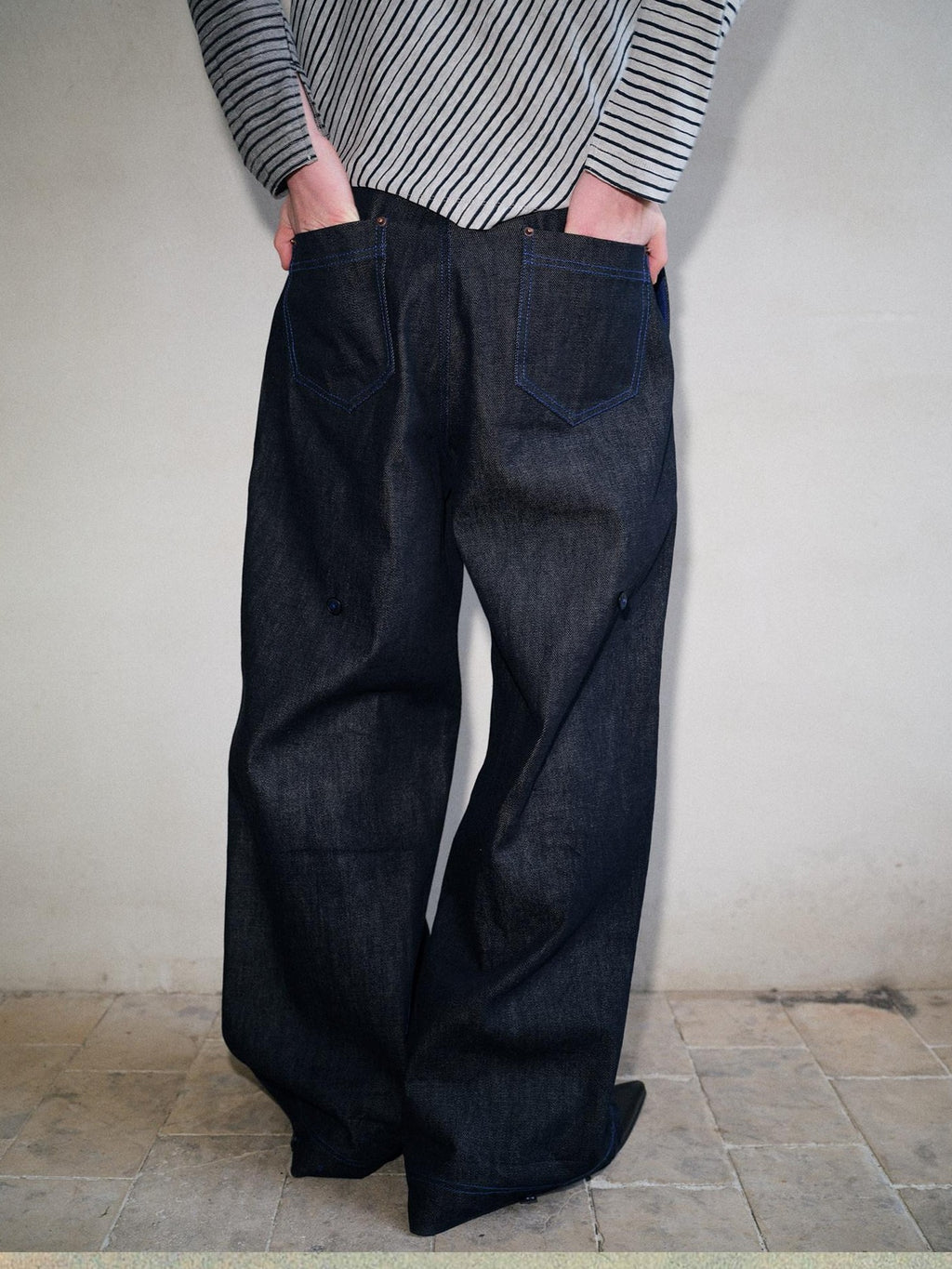 soknot Deep Navy Striped Colorblock Adjustable Mid Rise Men's Cotton Relaxed Jeans