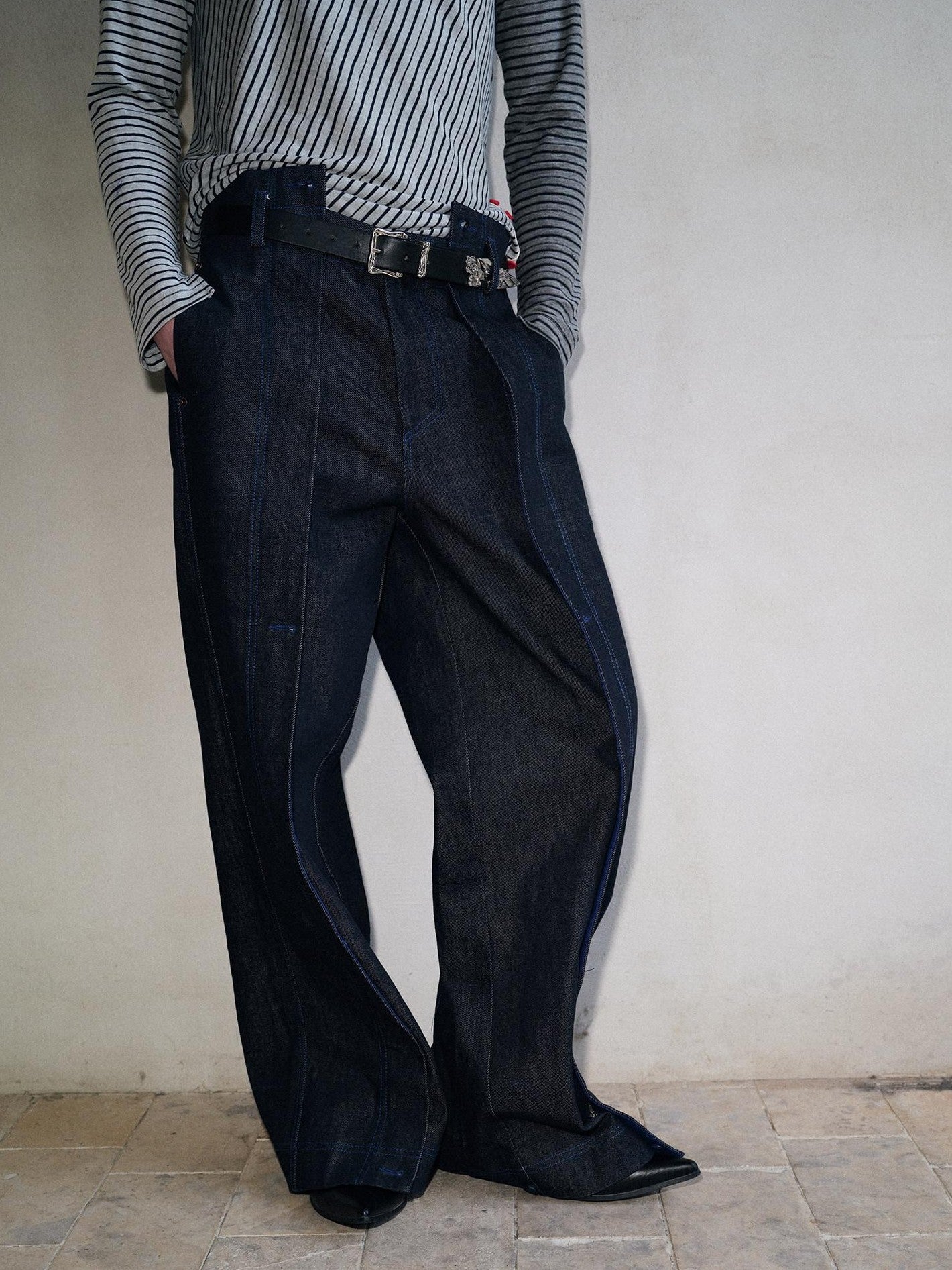 soknot Deep Navy Striped Colorblock Adjustable Mid Rise Men's Cotton Relaxed Jeans