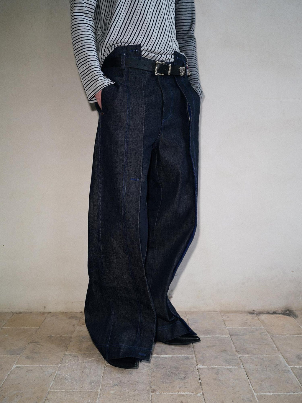 soknot Deep Navy Striped Colorblock Adjustable Mid Rise Men's Cotton Relaxed Jeans